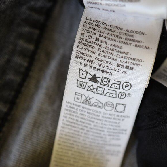 Black Levi's High-Waisted Taper jeans - Picture 9 of 9